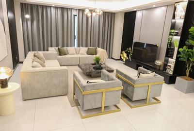 4 Bed Apartment with En Suite at Othaya Road - 3