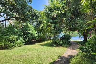 3 Bed Apartment with En Suite at Ar185 - 4