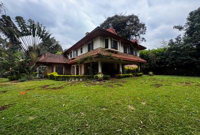 5 Bed Townhouse with En Suite in Rosslyn