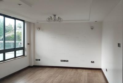 5 Bed Townhouse with En Suite in Lavington - 4