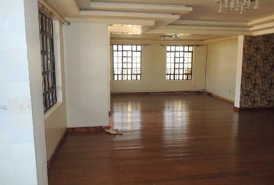 4 Bed Townhouse with En Suite at Chuna - 2