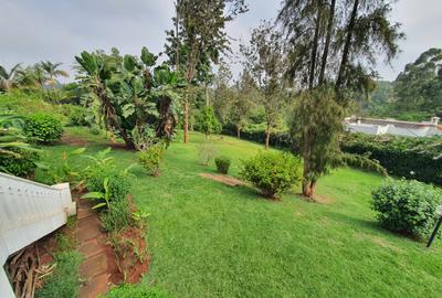 5 Bed House with En Suite at Nyari - 2