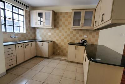 2 Bed Apartment with En Suite at Riverside Drive