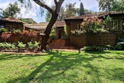 3 Bed Townhouse with En Suite at Kyuna