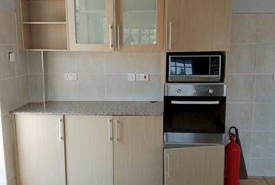2 Bed Apartment with En Suite in Kilimani - 3