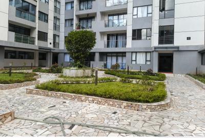 2 Bed Apartment with En Suite at Arwings Kodhek