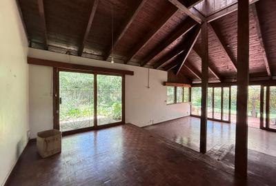 4 Bed House with En Suite at Lowerkabete Road - 4