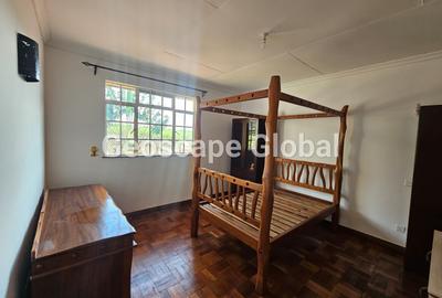 4 Bed House with En Suite in Runda