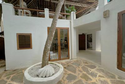 4 Bed House with En Suite in Diani