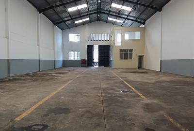 5,000 ft² Warehouse with Service Charge Included in Mombasa Road - 4