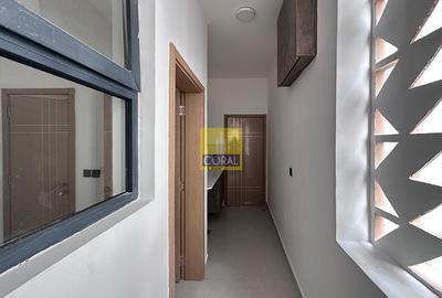 3 Bed Apartment in Brookside - 4