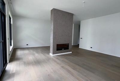 5 Bed House with En Suite in Lavington - 4