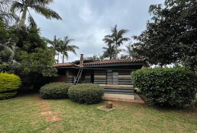 5 Bed House with En Suite in Runda - 3