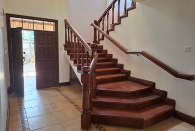 5 Bed House with En Suite at Off Runda Grove - 3