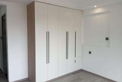 1 Bed Apartment with En Suite at Lavington