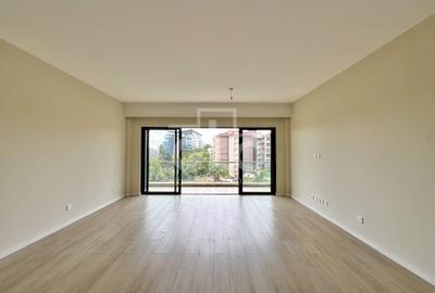 2 Bed Apartment with En Suite in Riverside