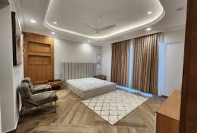 1 Bed Apartment with Swimming Pool in Parklands - 2