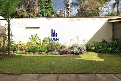 5 Bed Townhouse with Staff Quarters in Lavington