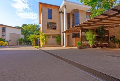 5 Bed Townhouse in Lavington