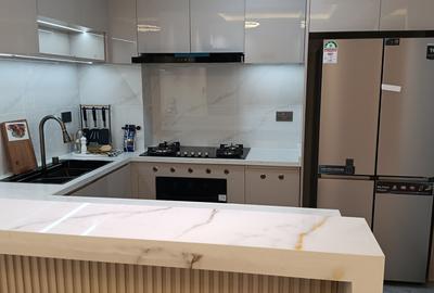 3 Bed Apartment with En Suite at Mugotio Rd