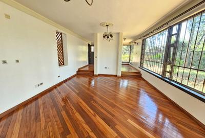 5 Bed House with En Suite in Runda - 3