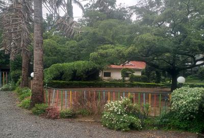 5 Bed House with En Suite in Gigiri