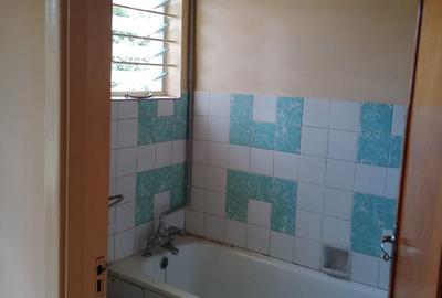 3 Bed Townhouse with En Suite at Lenana Road