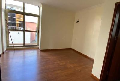 5 Bed Townhouse with En Suite in Lavington - 4