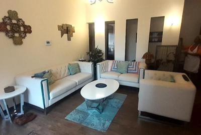 Furnished 2 Bed Apartment with En Suite at General Mathenge