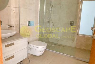 4 Bed Apartment with En Suite in Westlands Area - 2