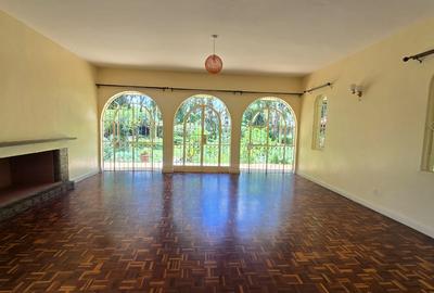 4 Bed House with En Suite in Gigiri
