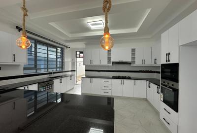 4 Bed House with En Suite at Mugutha Daykio Road - 3