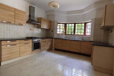 4 Bed Villa with En Suite at Runda - 2