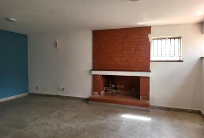 4 Bed House with Staff Quarters in Gigiri
