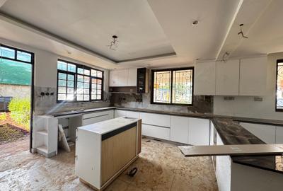 4 Bed Townhouse with En Suite in Karen