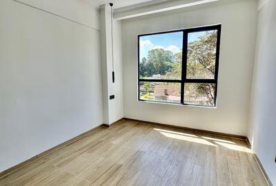 1 Bed Apartment with En Suite in Westlands Area - 3