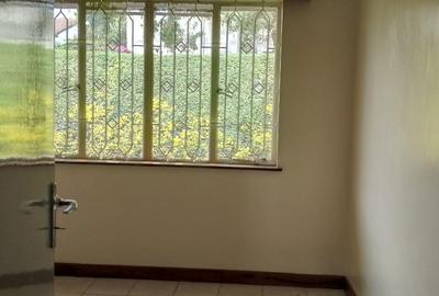 4 Bed Townhouse with En Suite in Garden Estate - 4