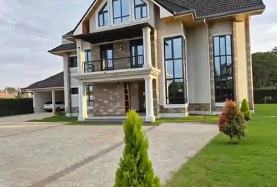 5 Bed Townhouse with En Suite in Runda