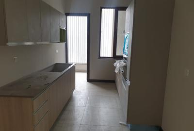 2 Bed Apartment with En Suite in Westlands Area