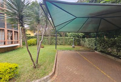 4 Bed House with En Suite in Runda