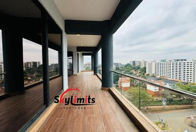 4 Bed Apartment with En Suite at Spring Valley