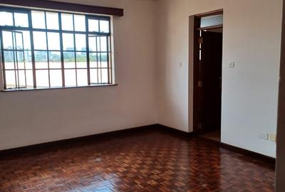 3 Bed Apartment with En Suite at Westlands - 2