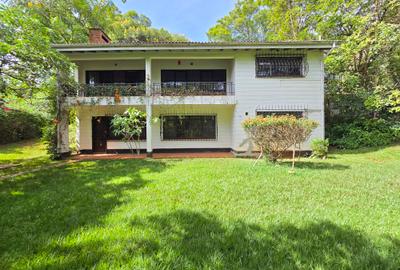 4 Bed House with En Suite in Runda