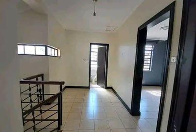 5 Bed House with En Suite in Syokimau - 3