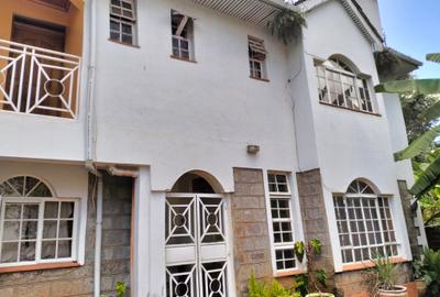 4 Bed Townhouse with En Suite in Lavington