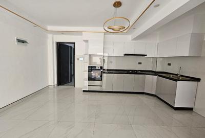 2 Bed Apartment with En Suite in Kilimani - 3