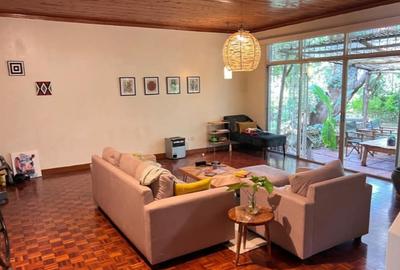 4 Bed House with En Suite at Crescent Road
