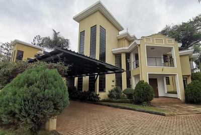 5 Bed Villa with En Suite at Lavington