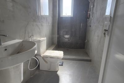 4 Bed Apartment with En Suite at Moyern Drive - 3