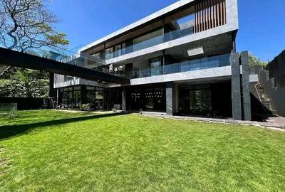 5 Bed House with En Suite in Kitisuru